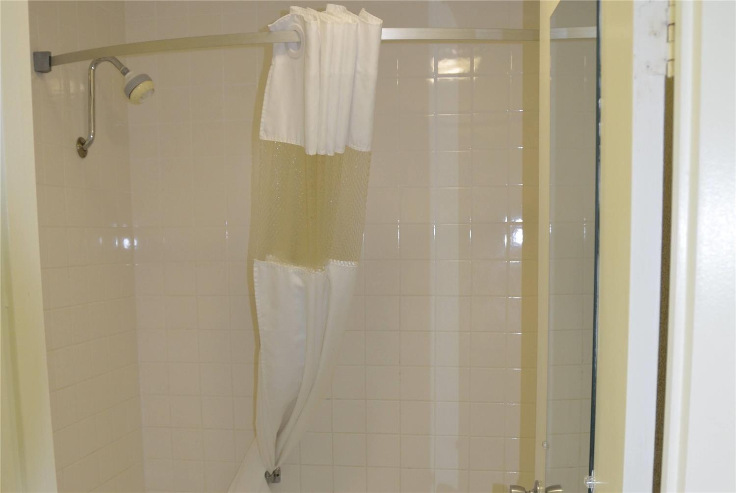 Days Inn by Wyndham Luray Shenandoah 32/33