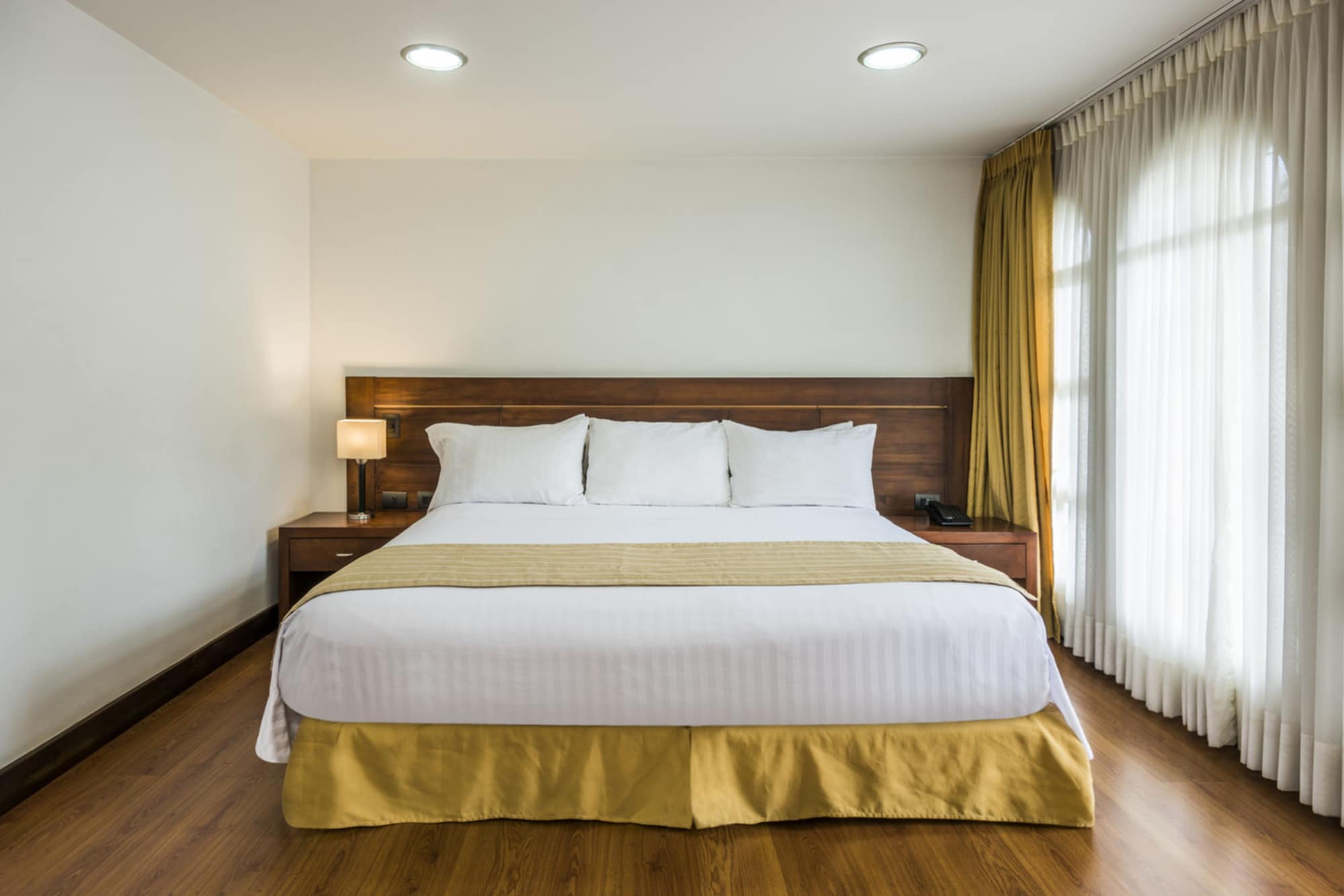 STANDARD, DOUBLE BED