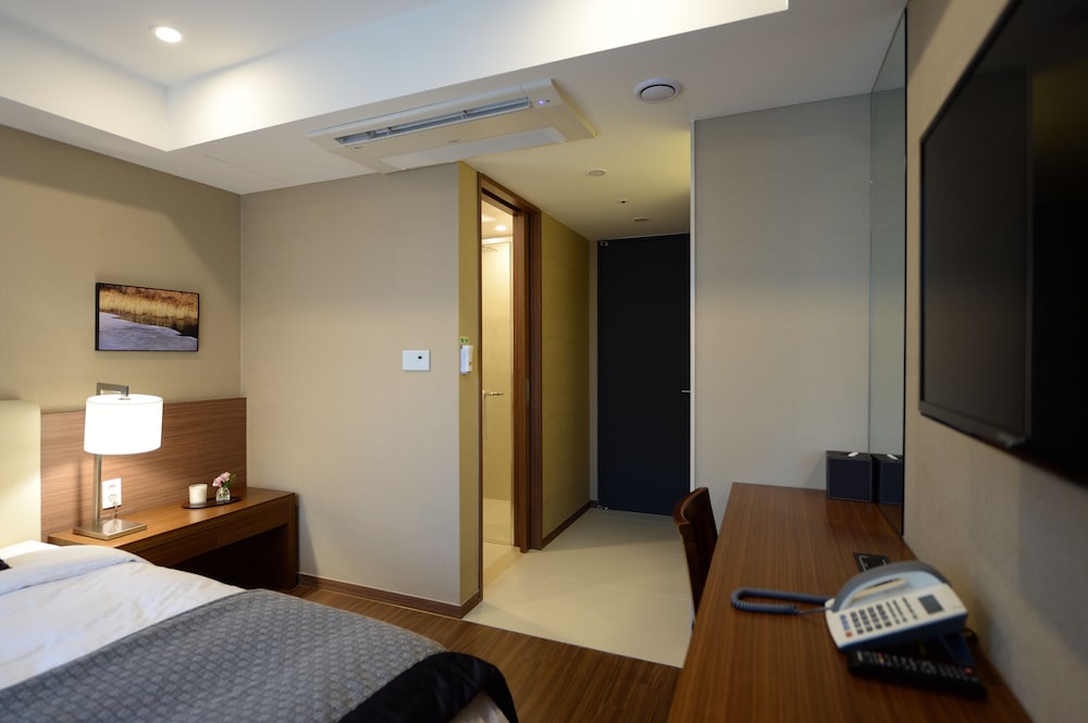 Busan Business Hotel 32/73