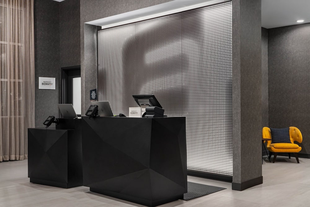 Aloft Katy Mills 4/39