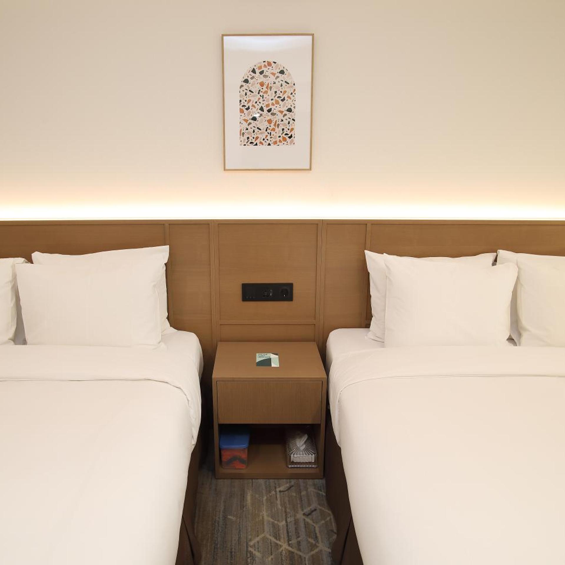 Superior, Twin Beds