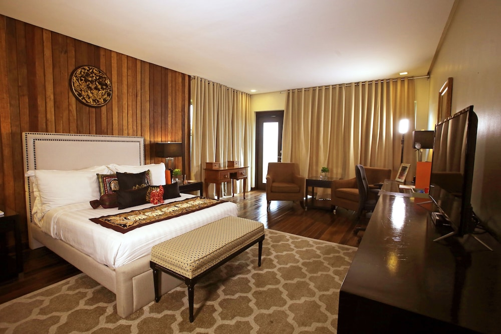 The Oriental Luxury Suites Tagaytay 13/50