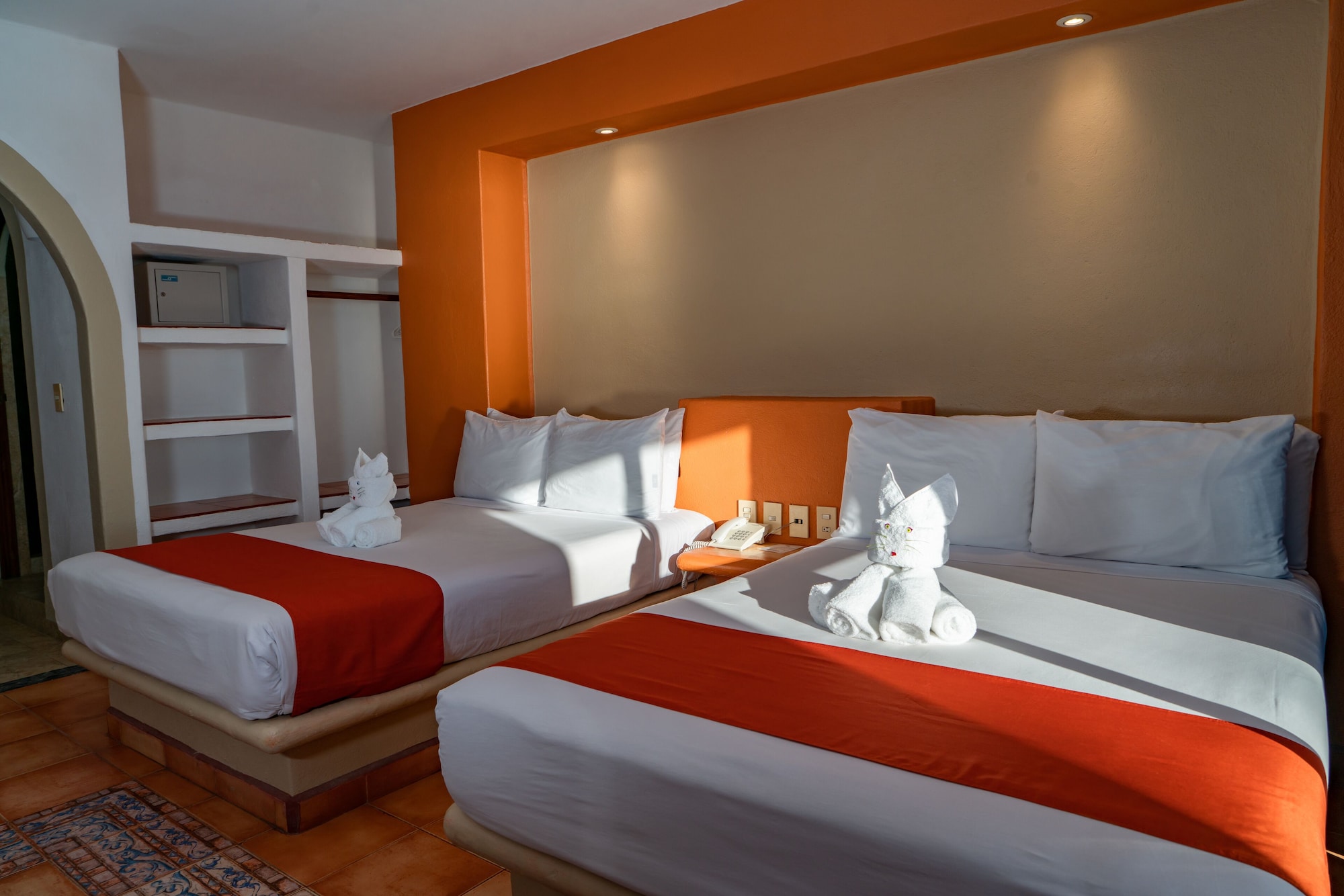 Standard, 2 Double Beds