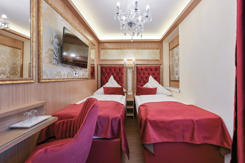 Hotel & Restaurant Ludwigs 56/72