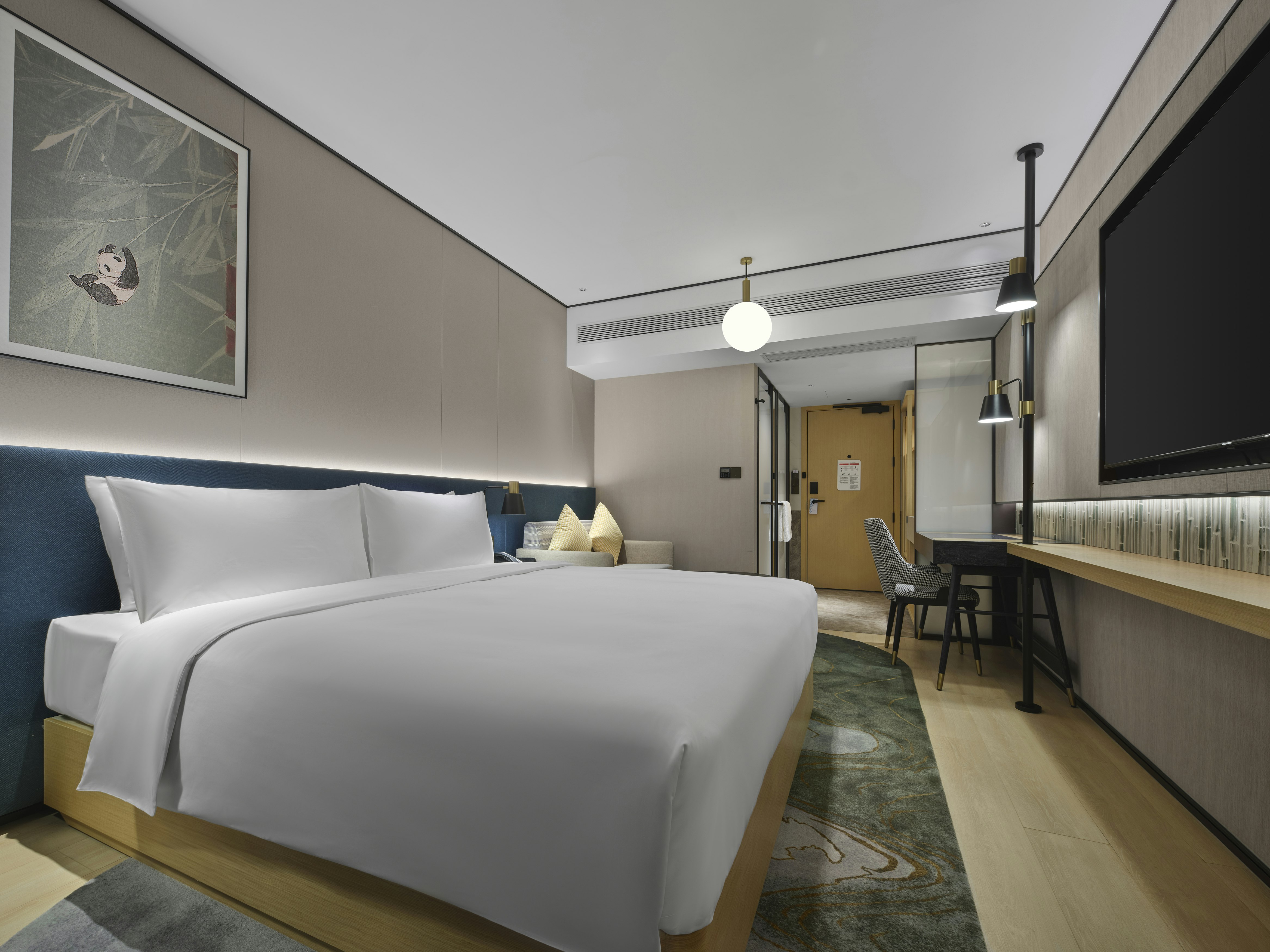 DELUXE, SUITE, KING BED