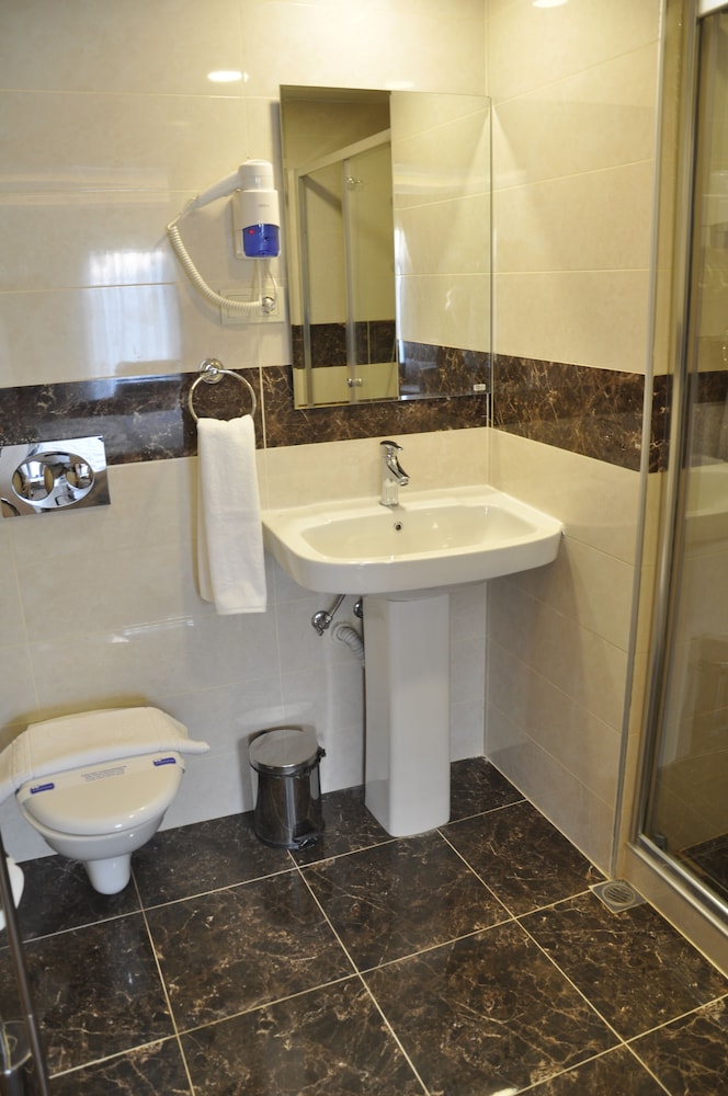 WAW HOTEL GALATAPORT 58/61