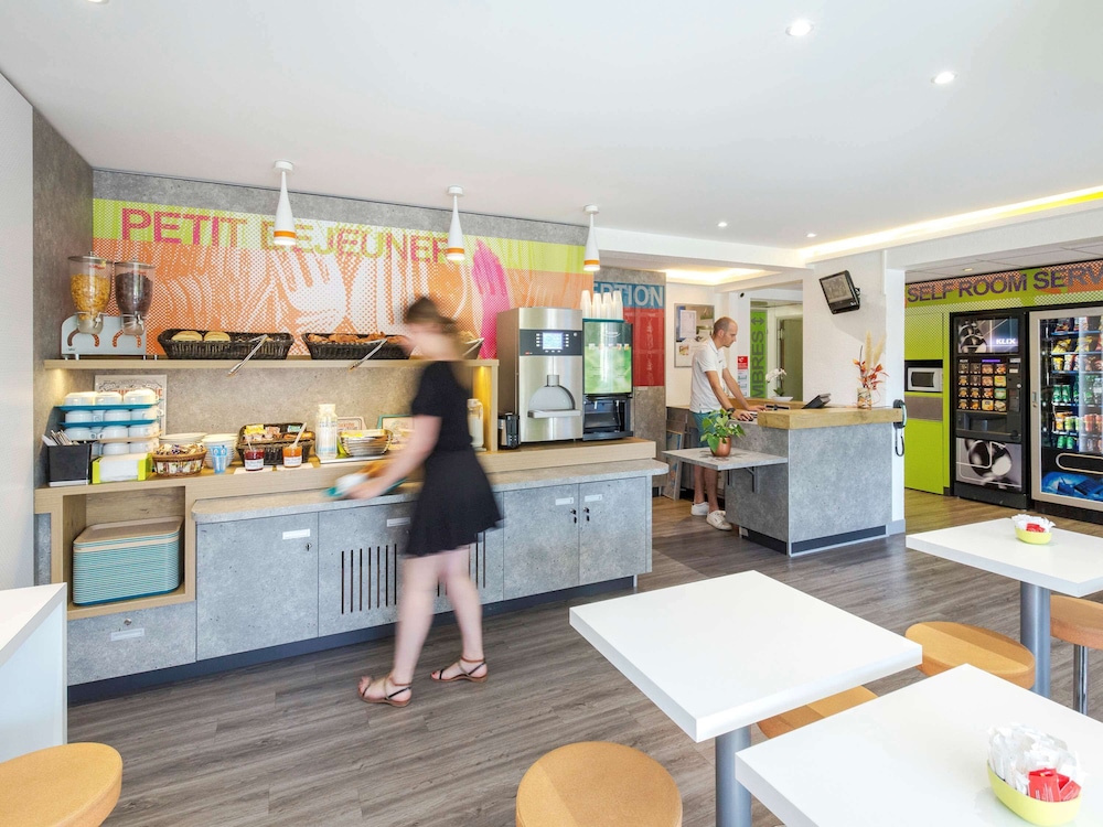 Ibis Budget Frejus Capitou A8 12/61