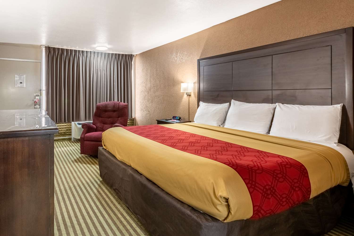 Room, King Bed