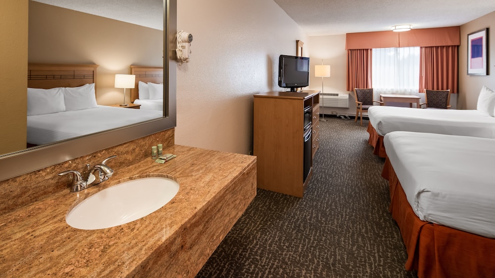 Best Western Aladdin Inn 8/38
