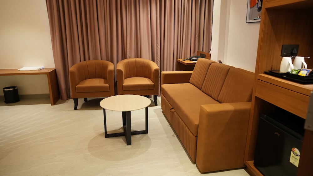 Jivanta Hotel 38/50