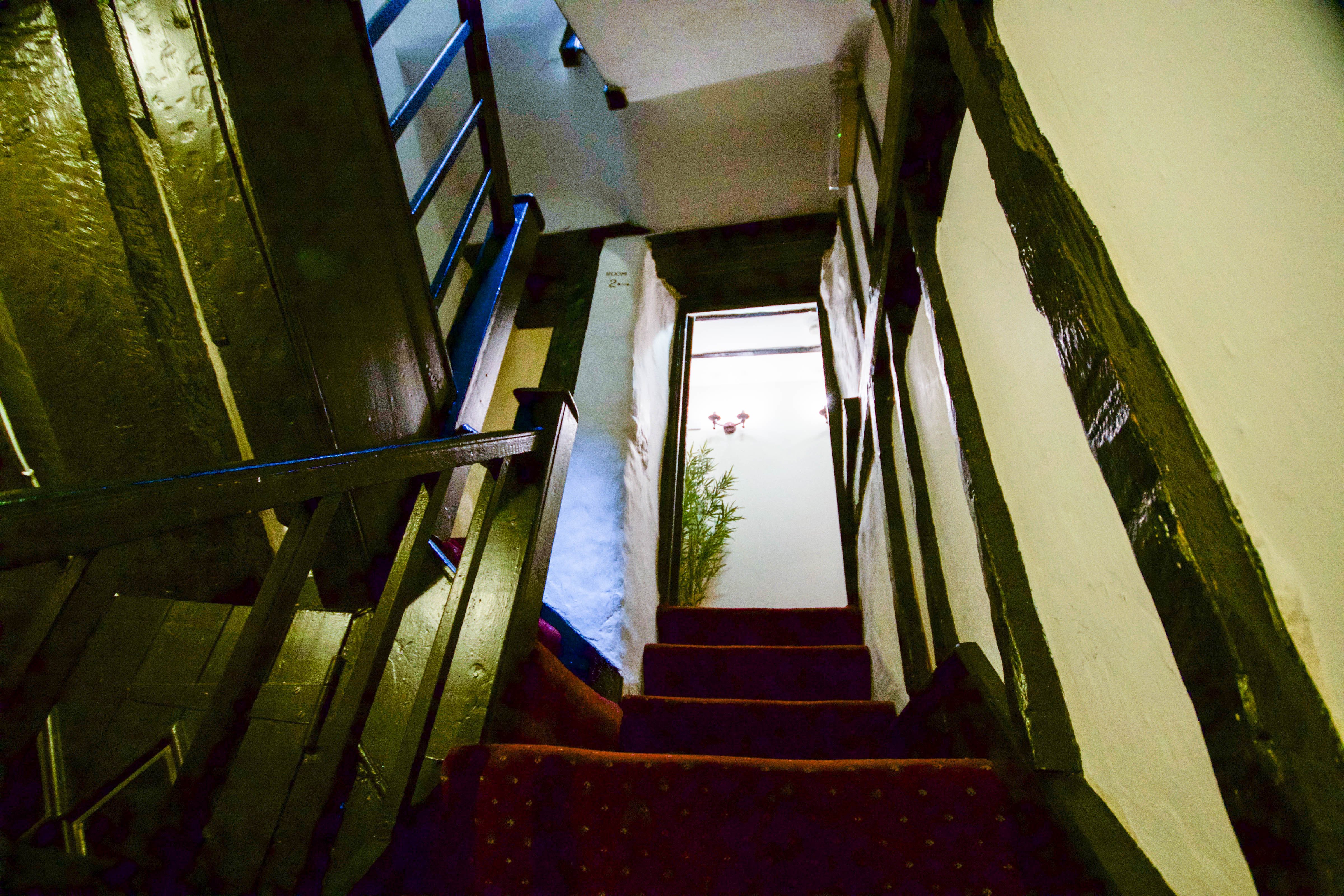 BLACK BOY INN 46/50