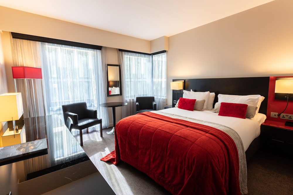 Room, Double Bed
