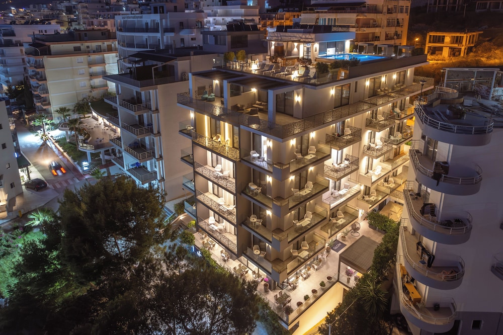Glow Boutique Hotel & Suites photo1