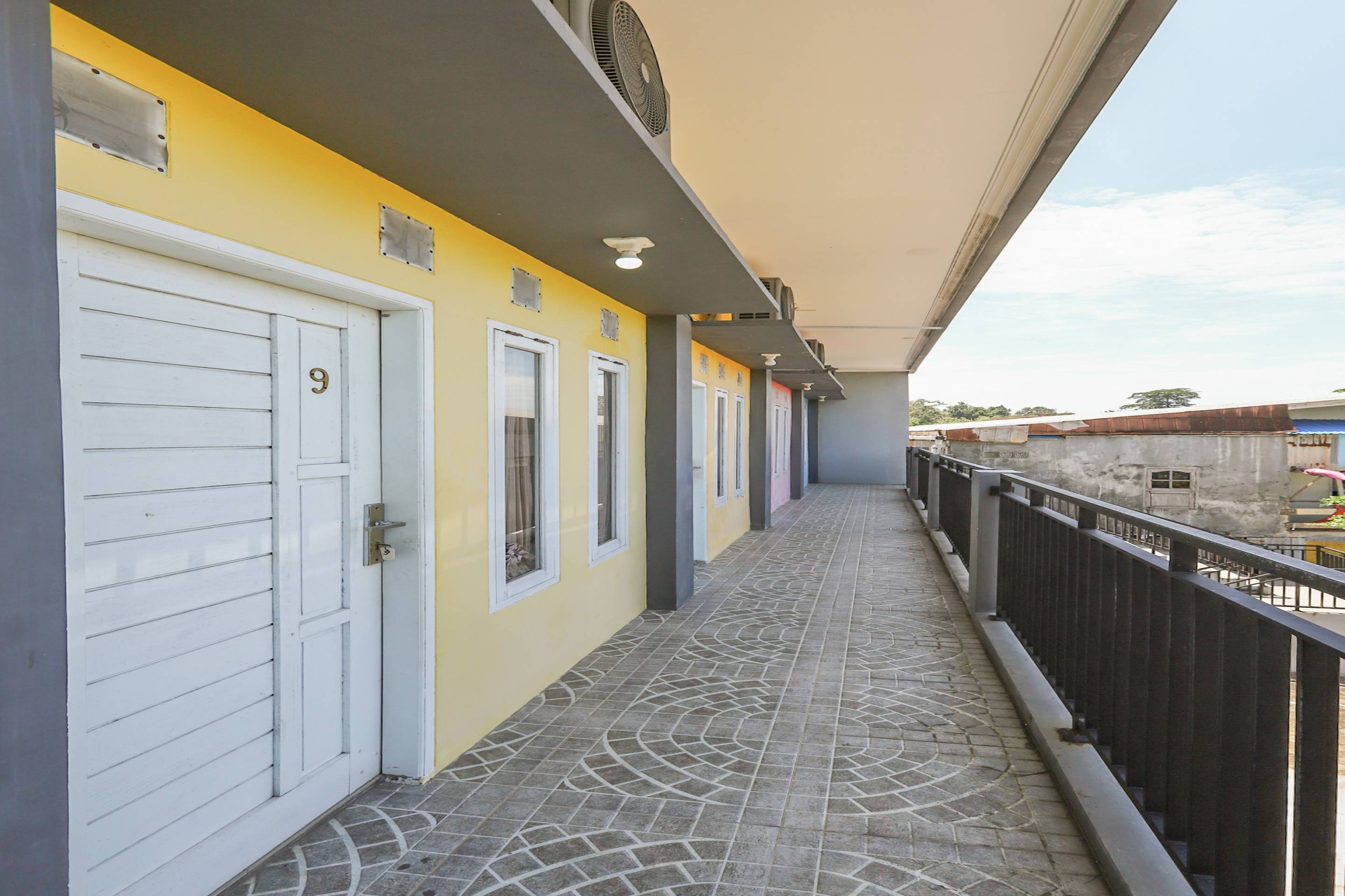 OYO 3731 Pelangi Guest House 7/19
