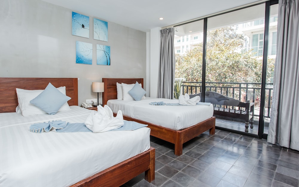 Home Chic Hotel 12/67