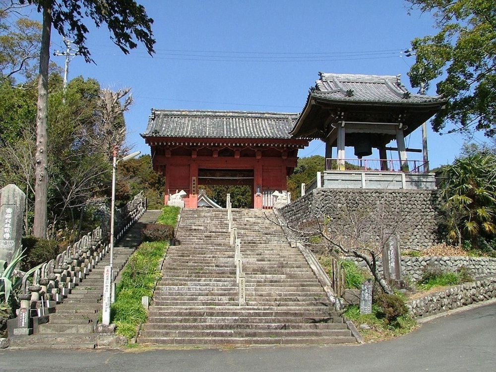 Kuretake Inn Kikukawa Inter 2/38