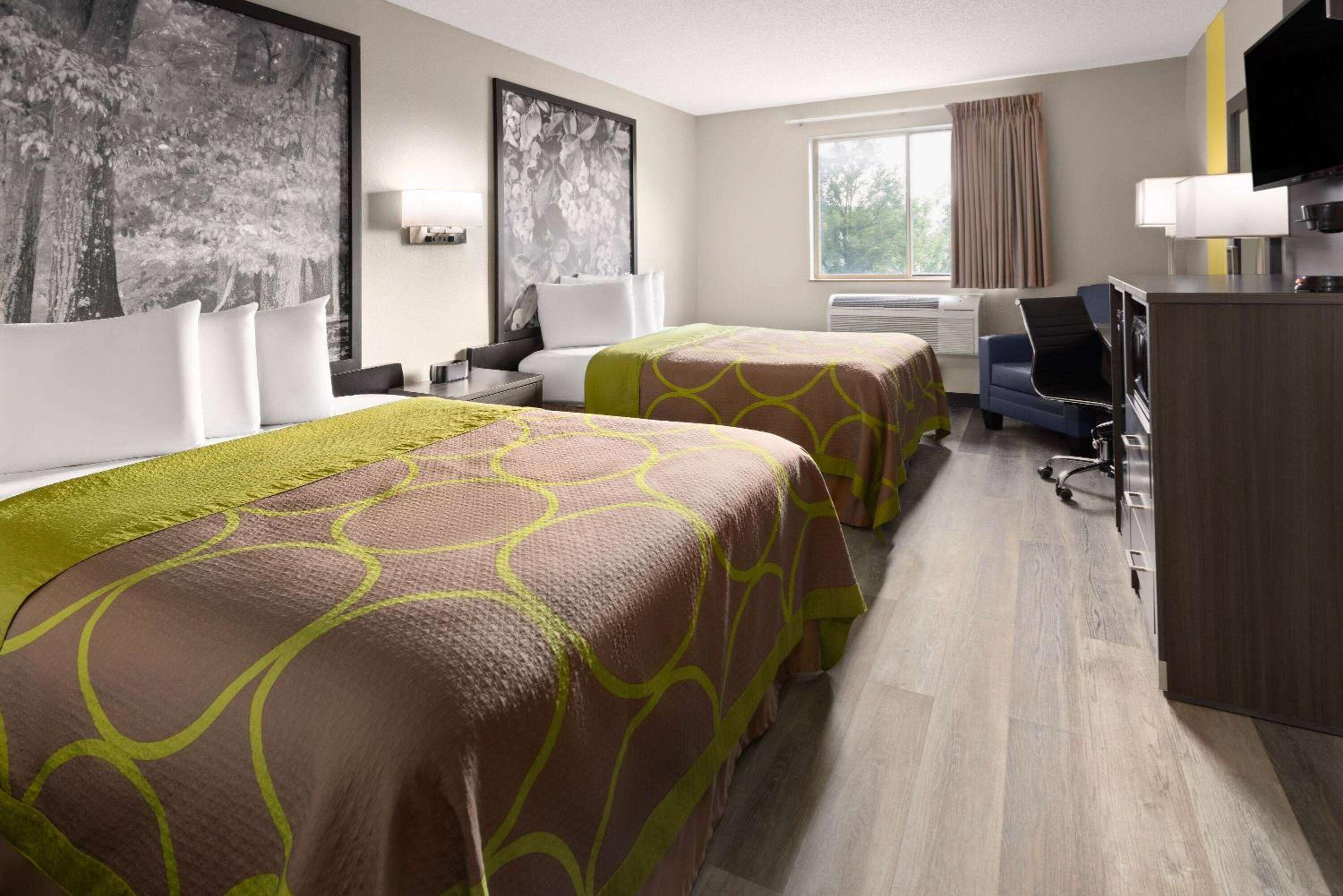 Room, 2 Queen Beds