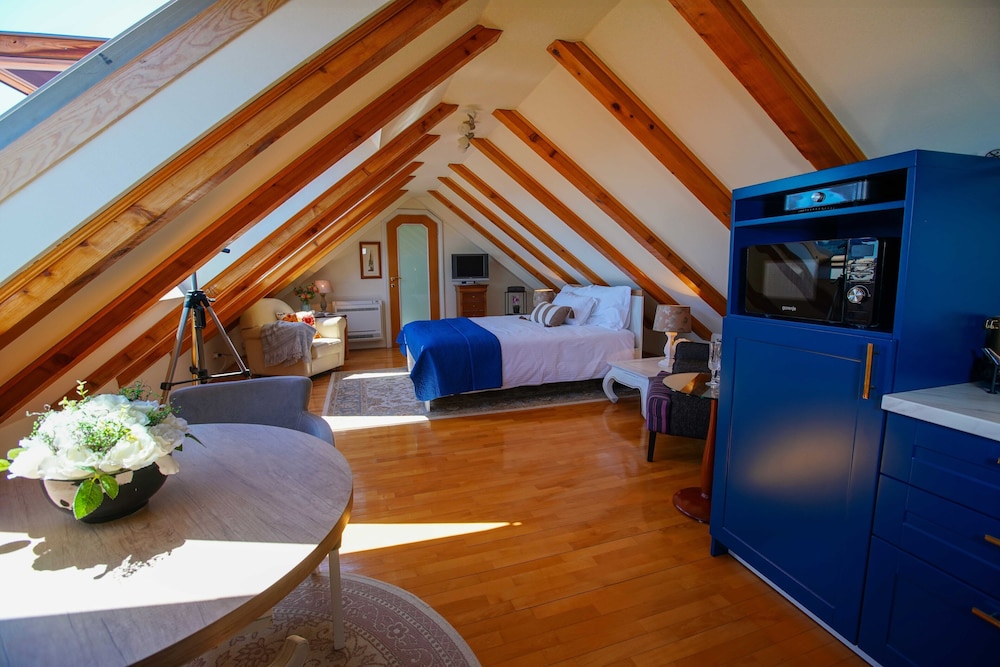 Boutique Guest Accommodation Zephyrus 5/80