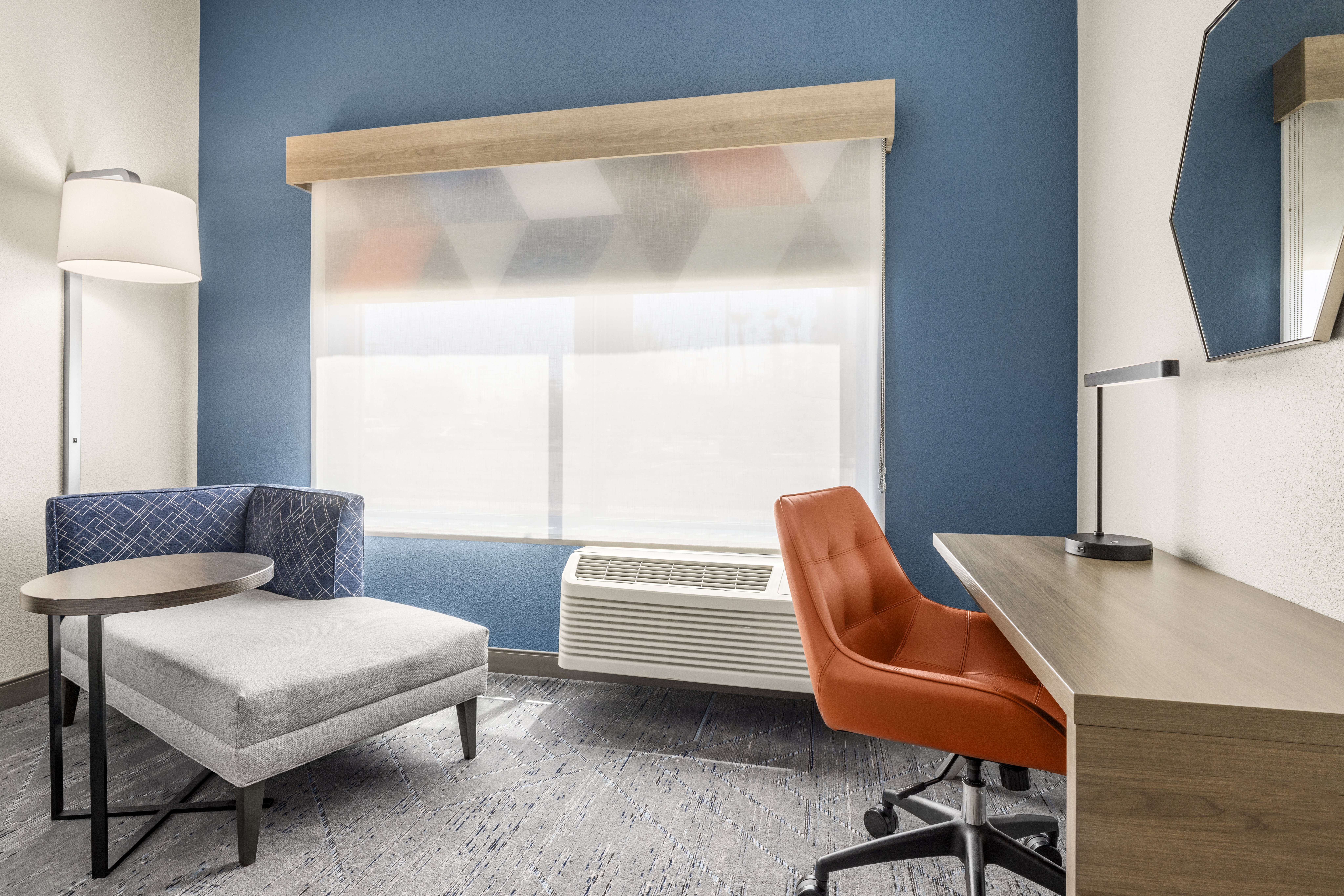Holiday Inn Express & Suites - Phoenix West - Tolleson an IHG Hotel 40/50