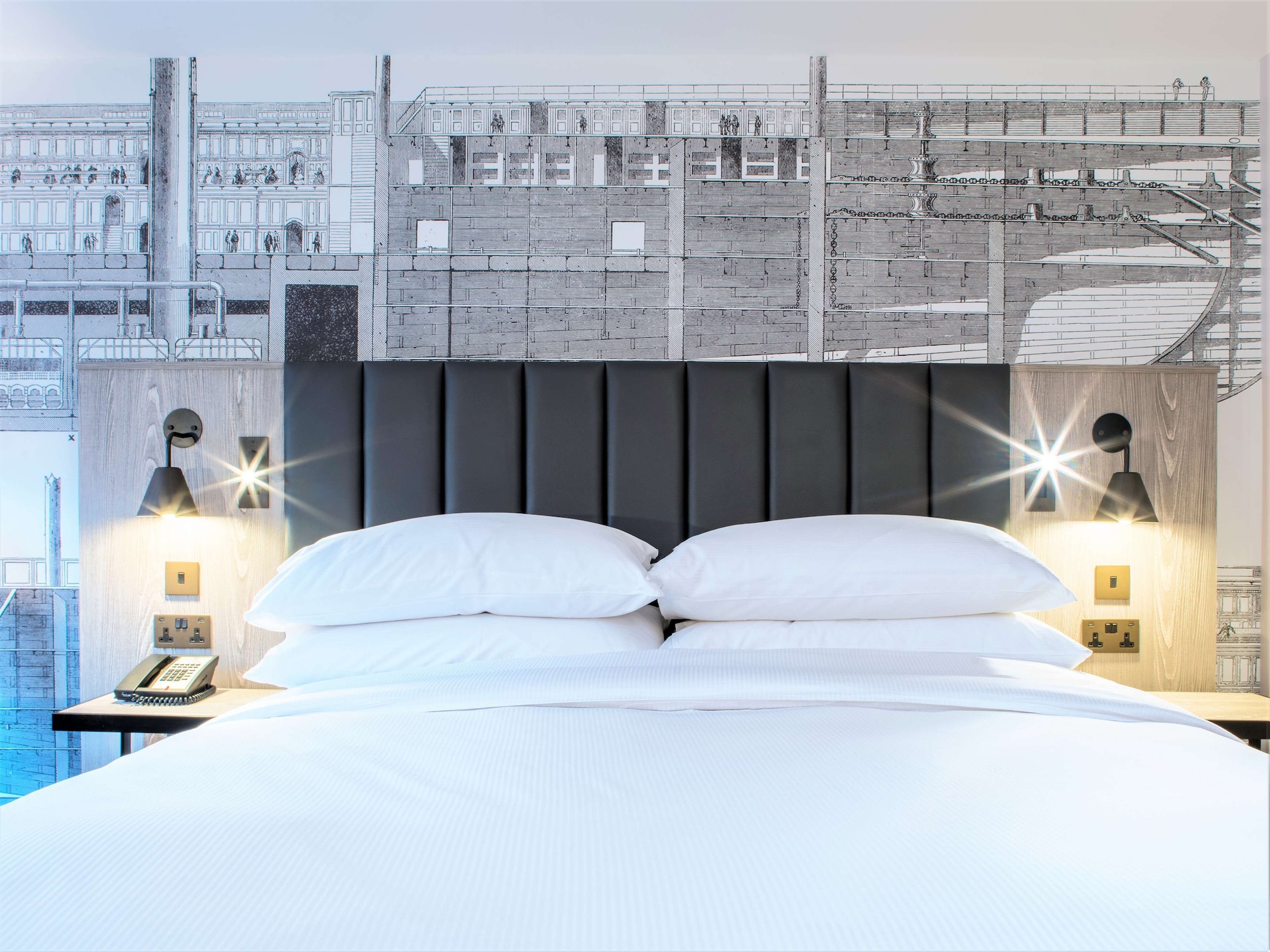 غرفة ديلوكس بسرير مزدوج، Doubletree By Hilton Bristol South Cadbury House 3/6
