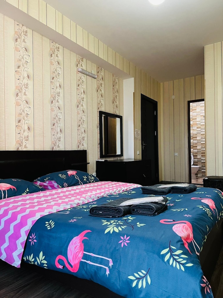 Hotel Ellegance 28/65