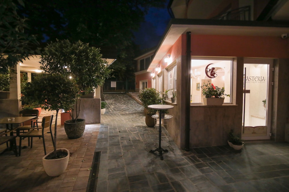 Hotel Asteria 14/63