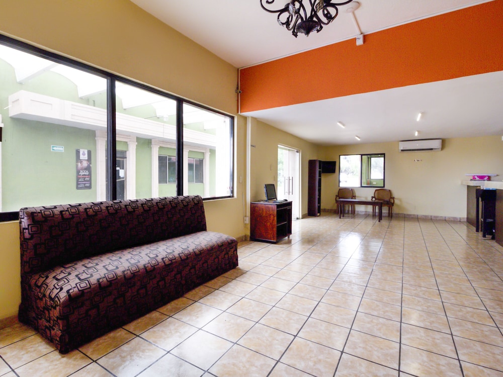 Hotel La Fuente 6/58