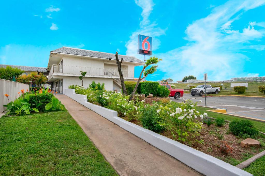 Extended Stays by Silver Key Austin North 9/11