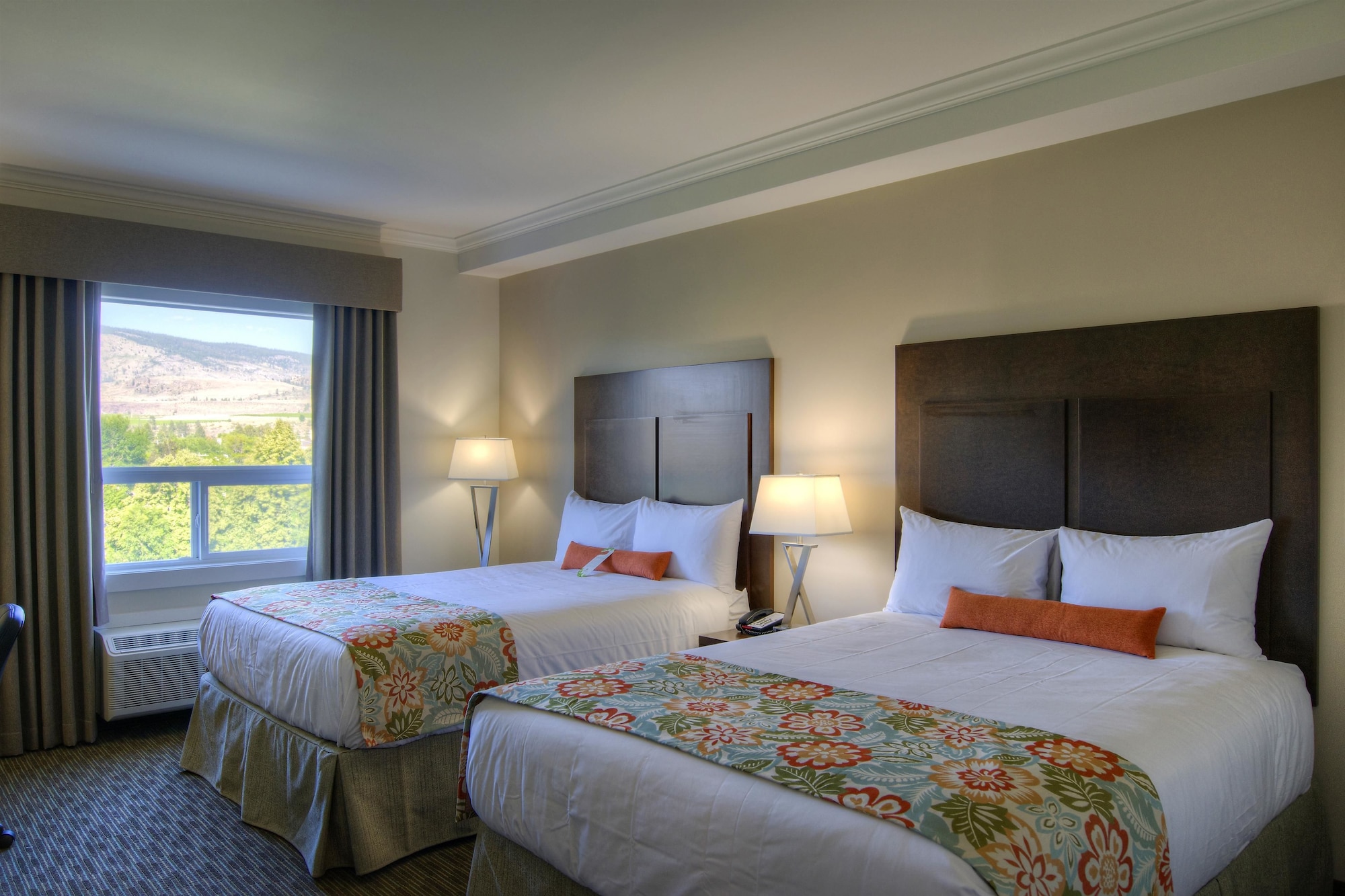 Coast, 2 Queen Beds