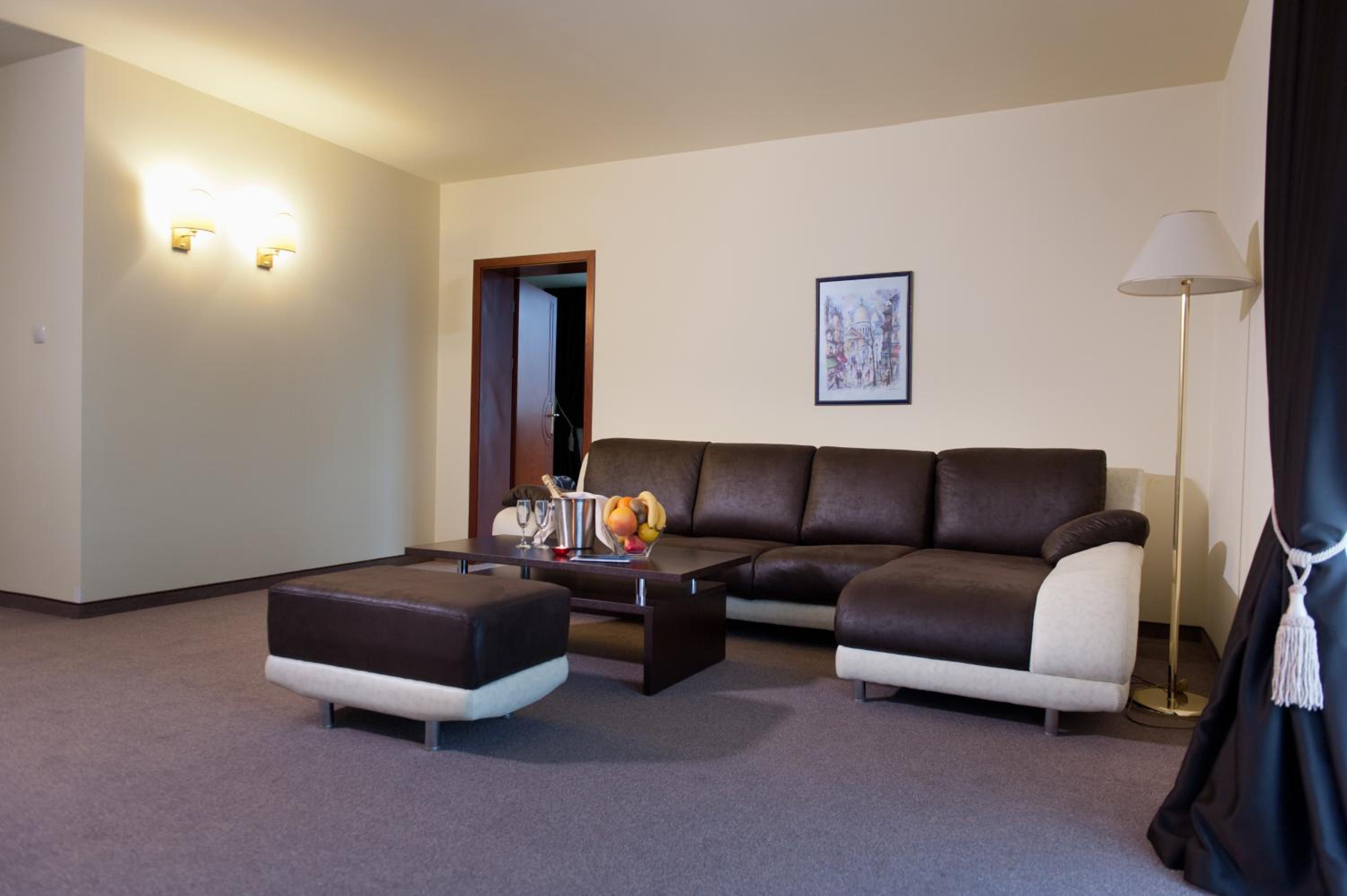 Hotel Astrea 33/50