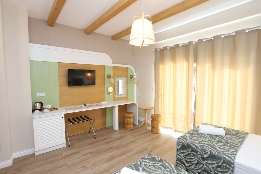 Dolphin Park Hotel 21/50