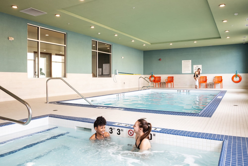 swimming pool spa