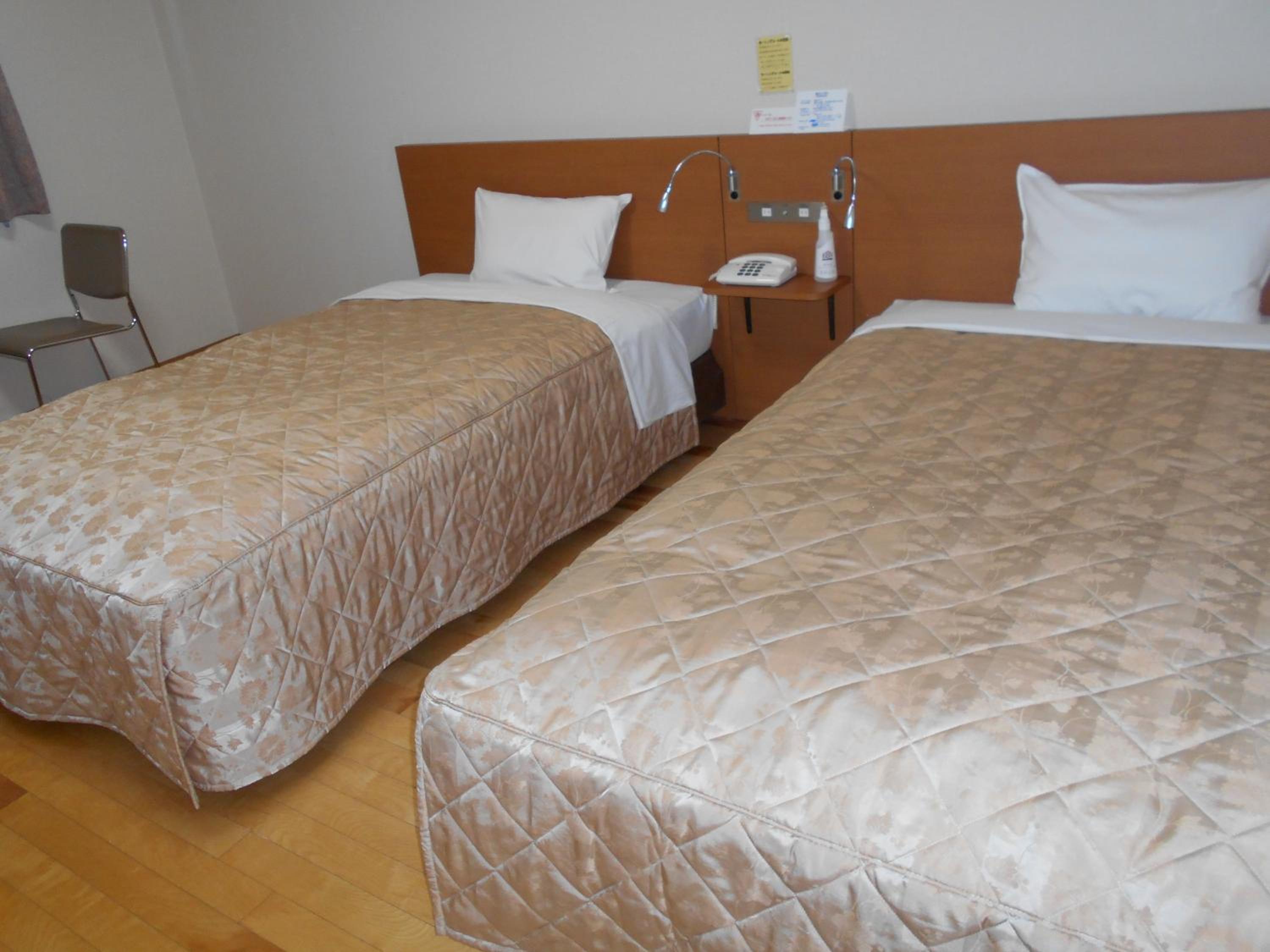 Room, Twin Beds