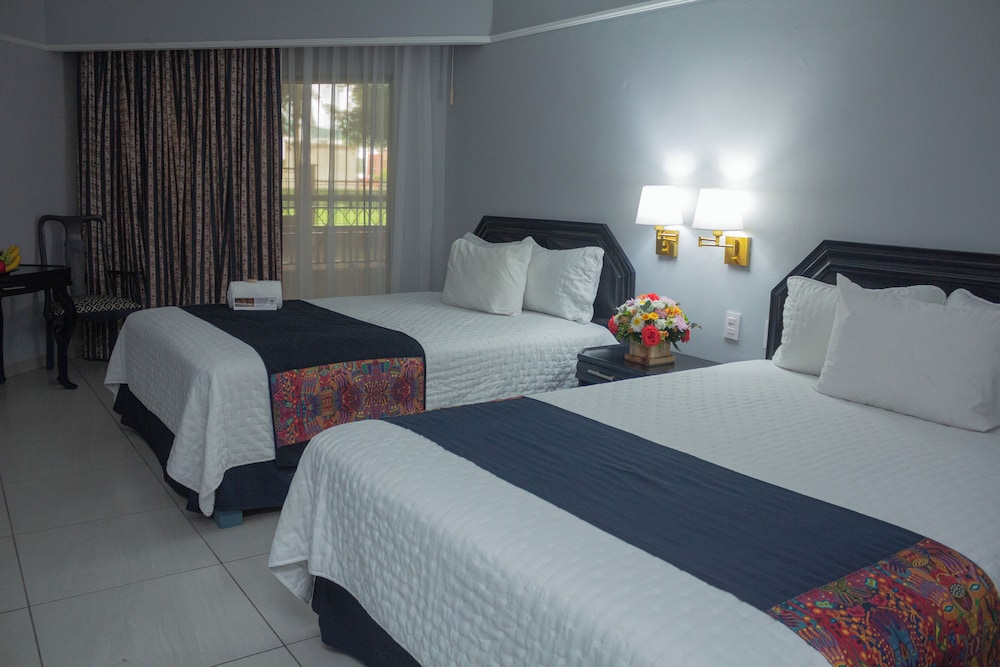 Nk Hotel Nekie Tepic 24/73