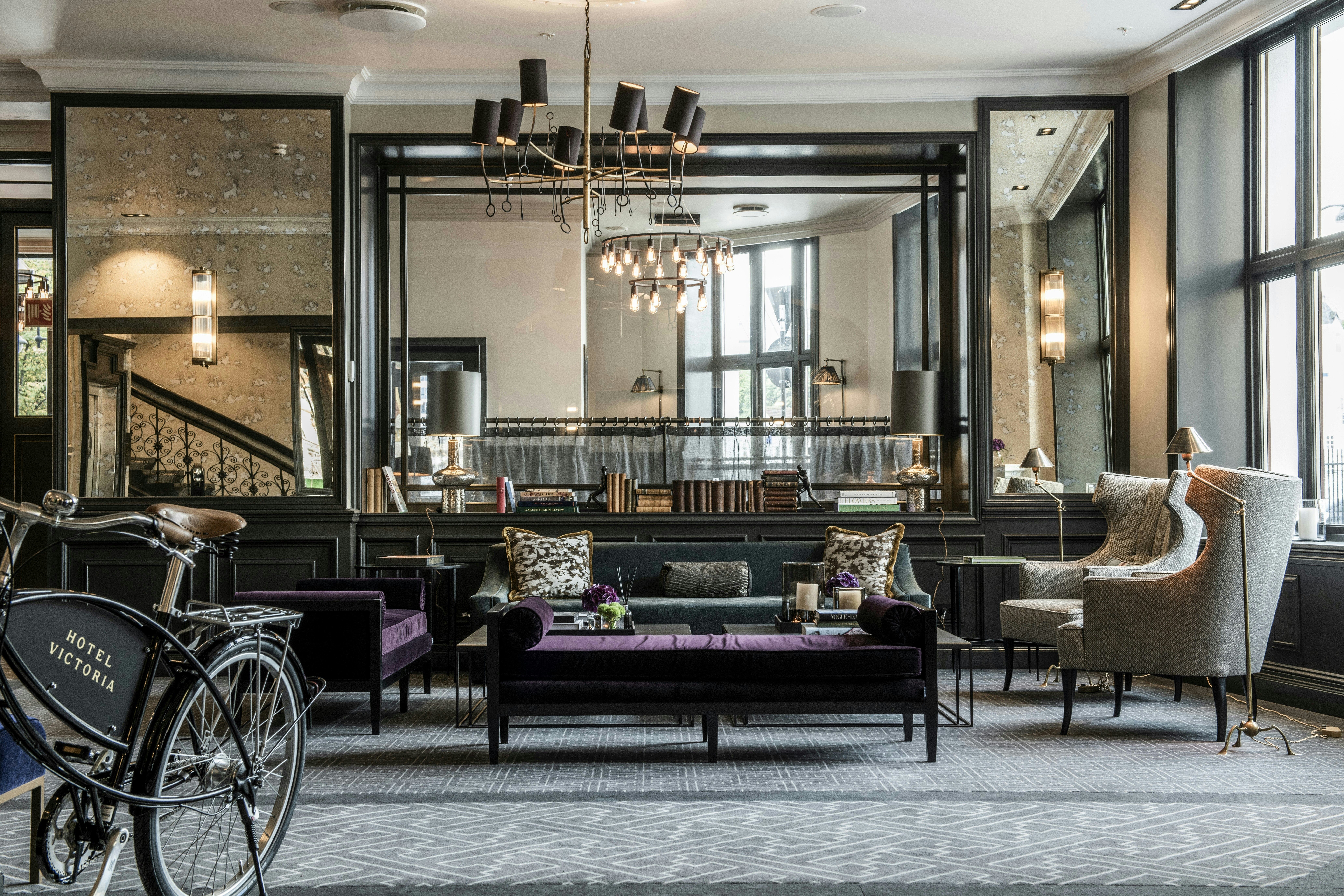 Victoria Hotel 38/60