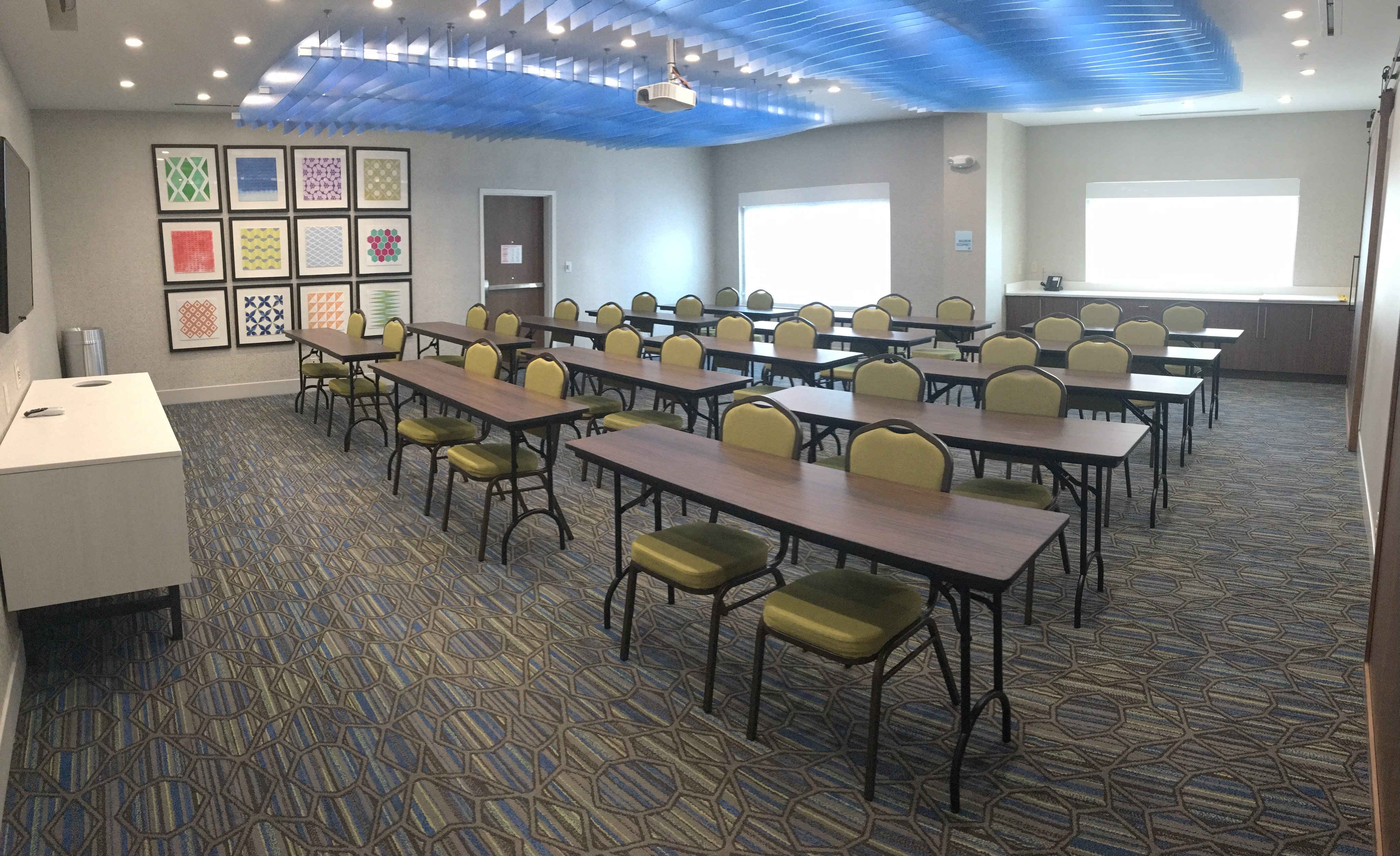Holiday Inn Express & Suites Southaven Central - Memphis 49/53