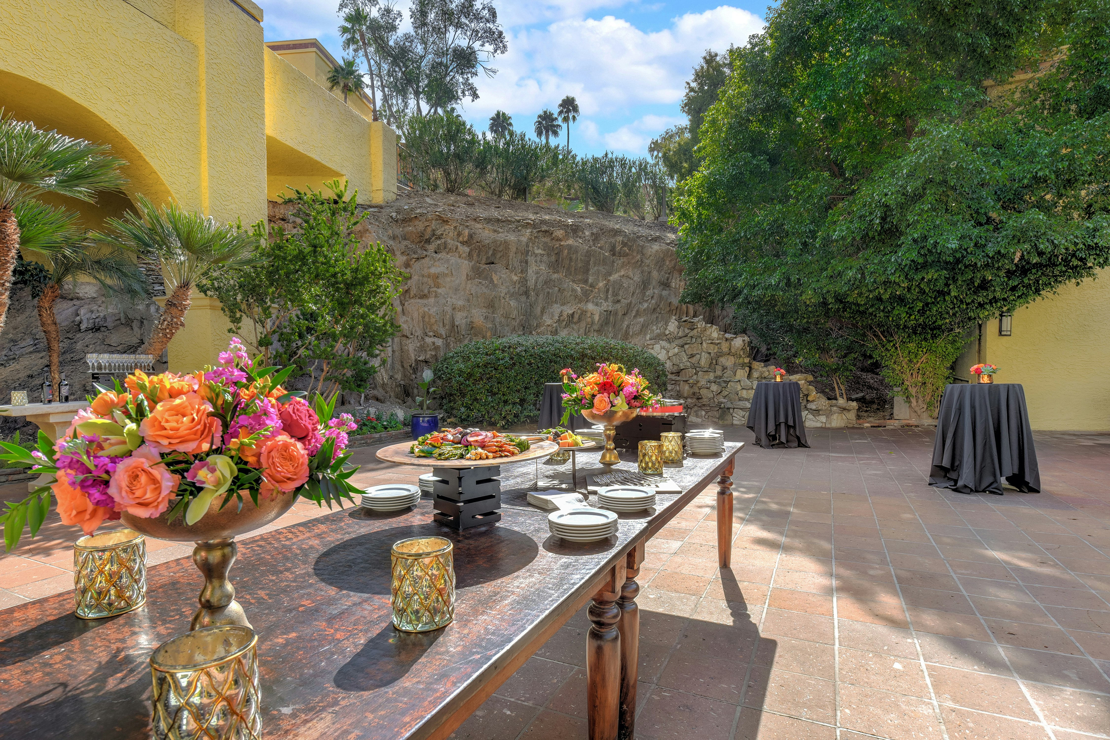 Hilton Phoenix Tapatio Cliffs Resort 40/75