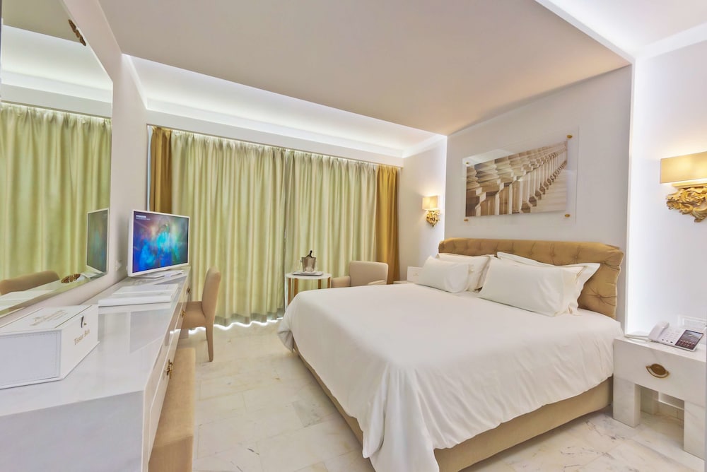 Royal Marmin Bay Boutique and Art Hotel 7/50