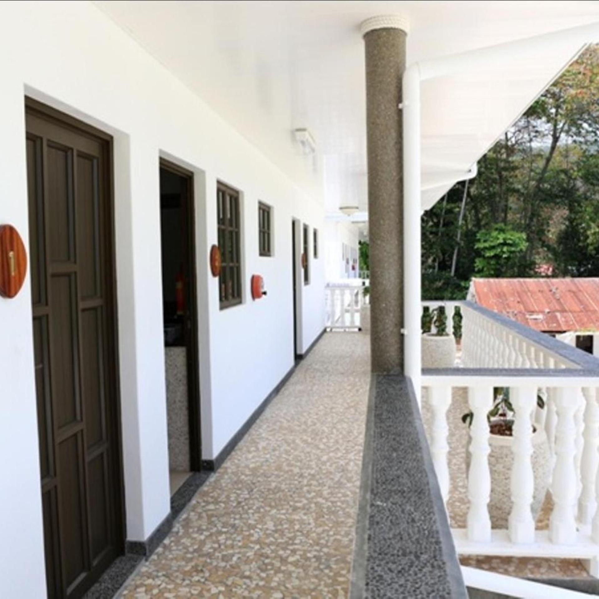 La Digue Self Catering 42/46
