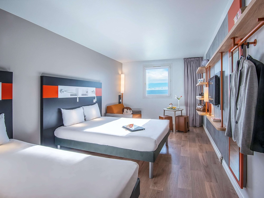 IBIS BUDGET NICE CALIFORNIE LENVAL 36/78