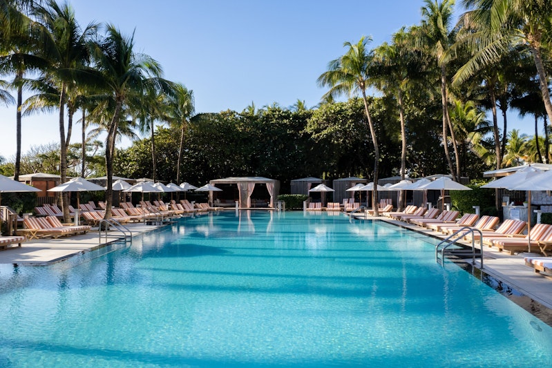W South Beach Hotel 66/68