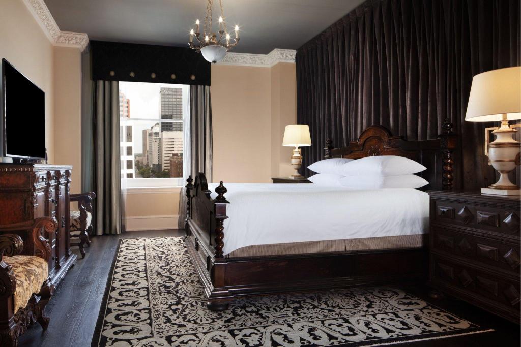 Napoleon, Suite, King Bed