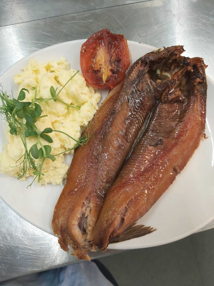 The Waterford Arms 23/50