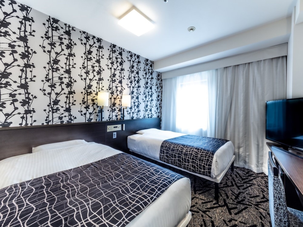 ROOM, TWIN BEDS, HIGH FLOOR