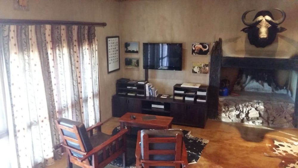 Gannabos Guest House 25/50