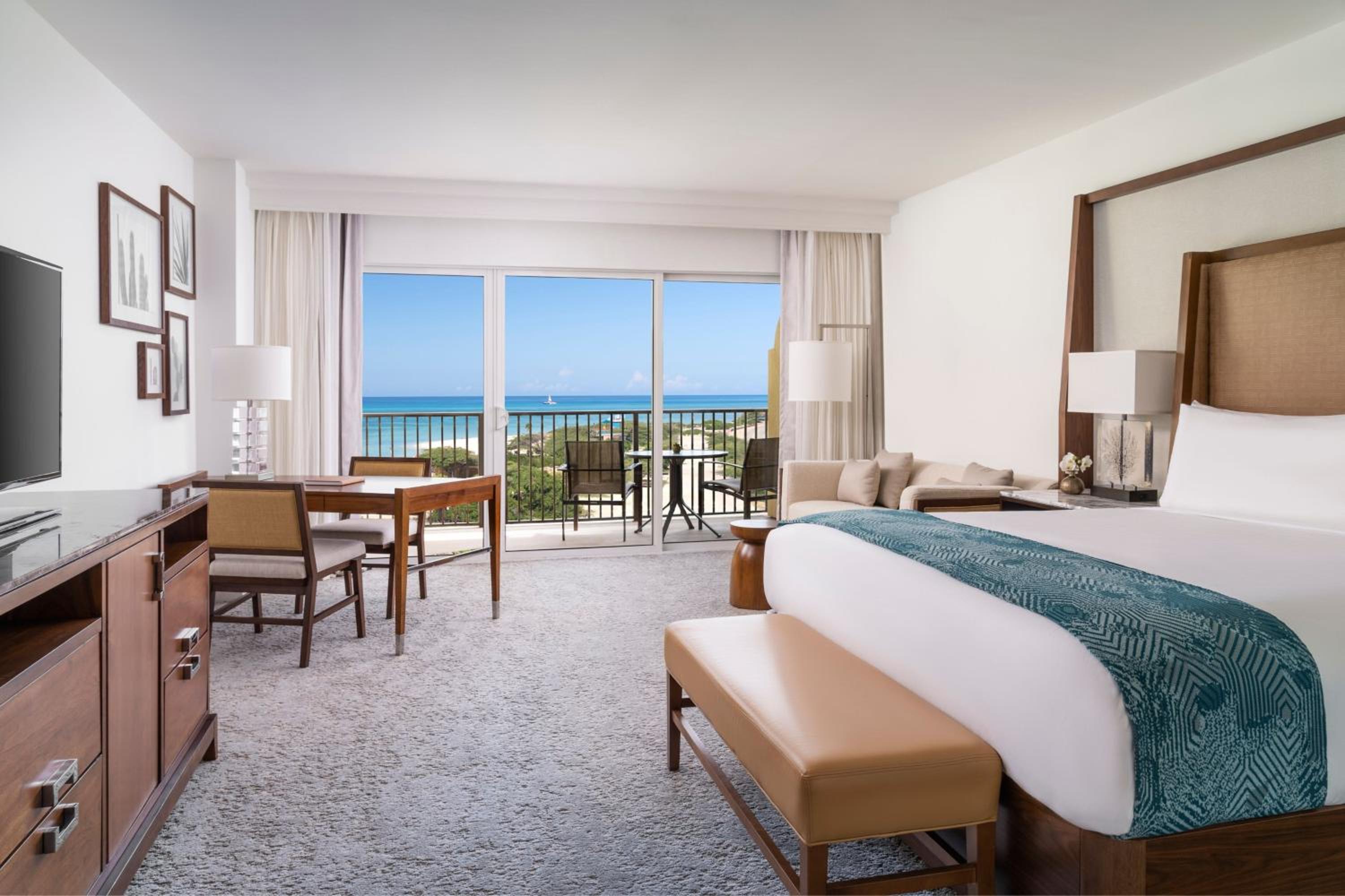 Room, King Bed, Coast View