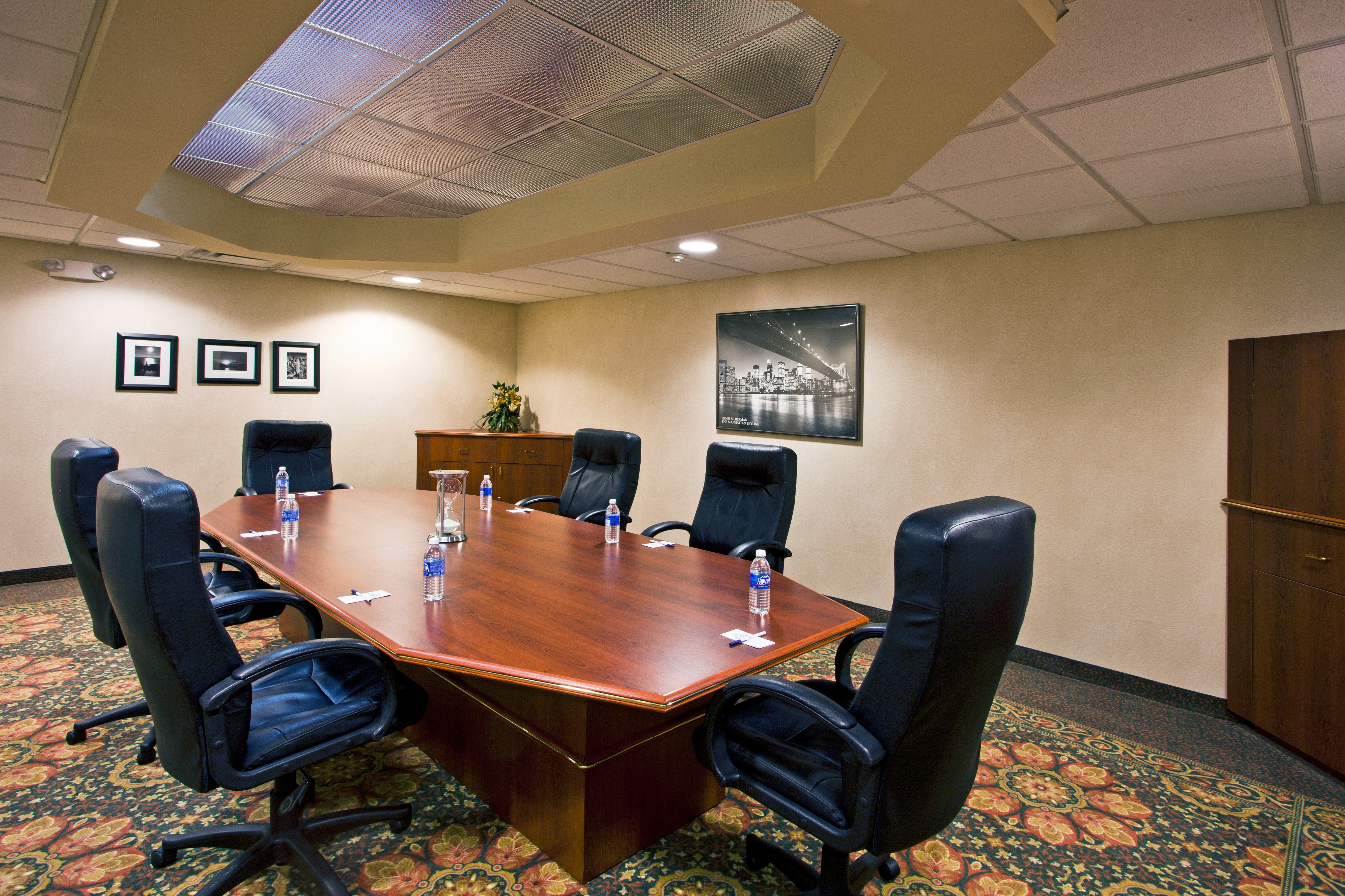 Holiday Inn Express Hotel And Suites Waterford 40/47