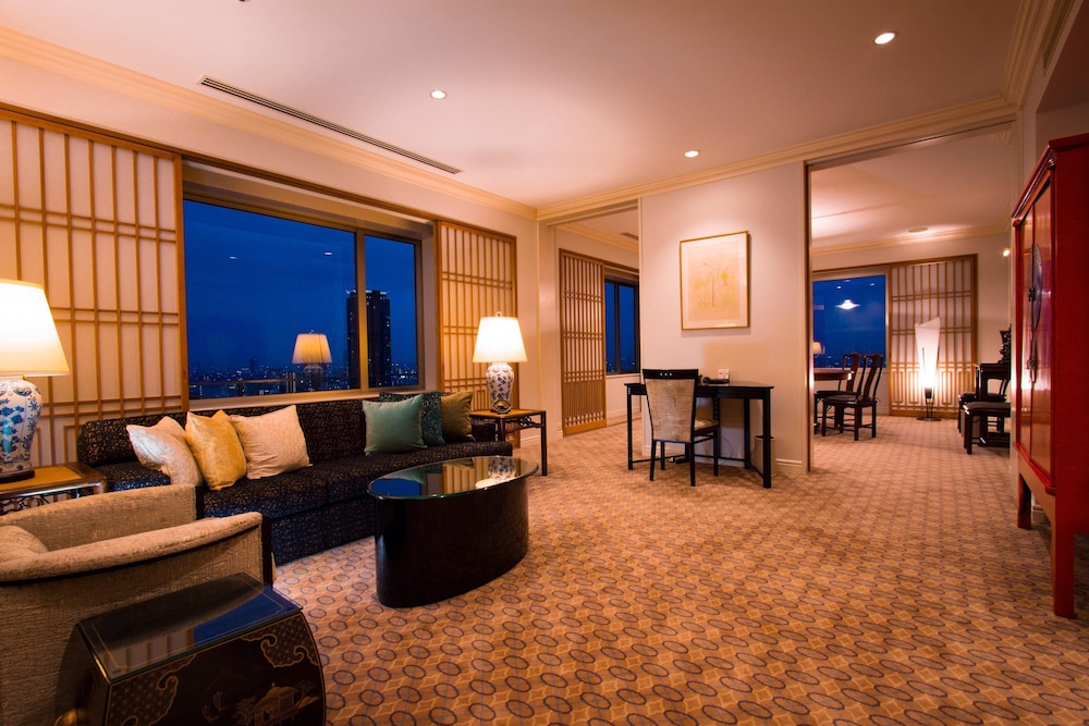 The Westin Osaka 50/93
