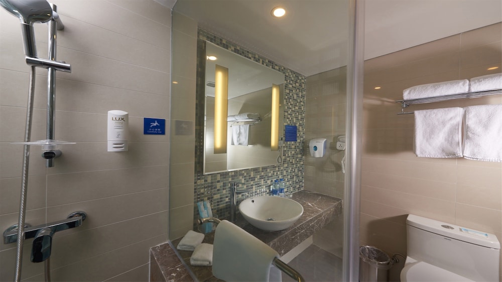 HOLIDAY INN EXPRESS HEFEI DOWNTOWN 27/80
