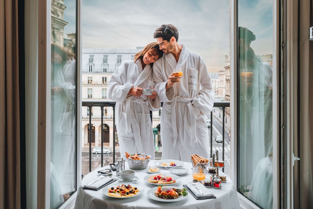 Hotel Du Louvre 39/69